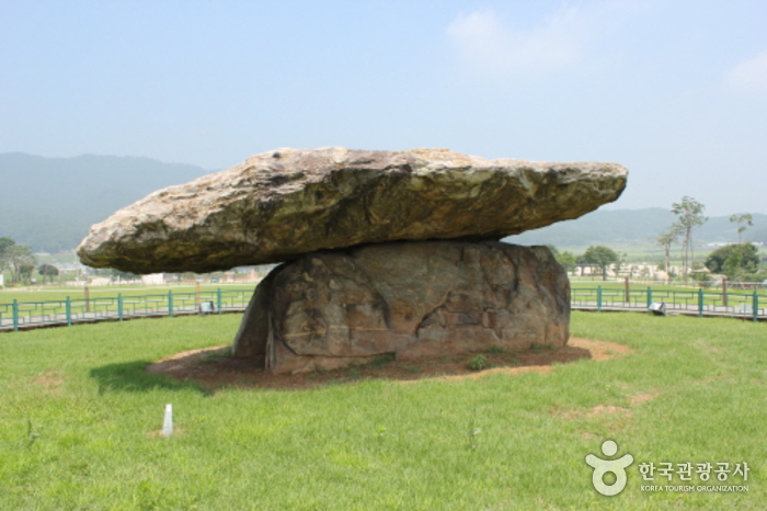 江華支石墓群[UNESCO世界文化遺產](강화 고인돌 유적 [유네스코 세계문화유산])