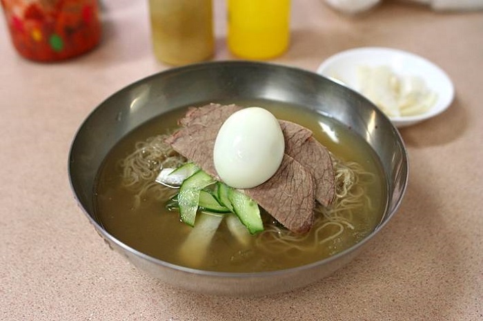 Yujin餐廳(유진식당) Yujin餐廳(유진식당)