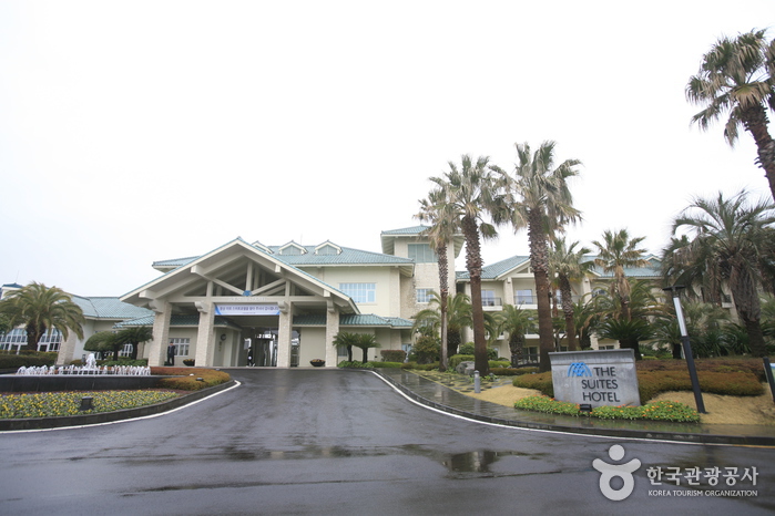The Suites Hotel (제주 스위트호텔)