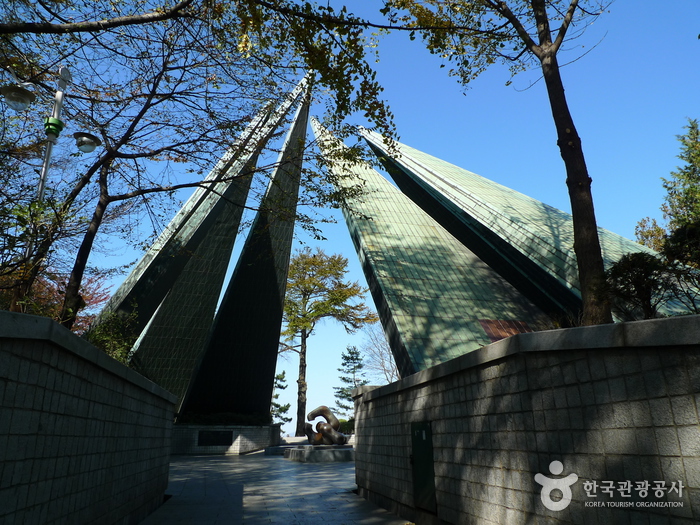 Parc Jayu (자유공원)