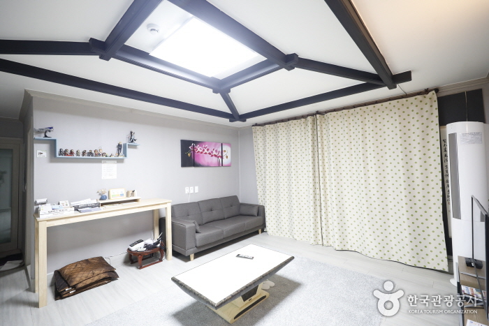 The Park Guesthouse [Korea Quality] / 더파크 게스트하우스 [한국관광 품질인증]