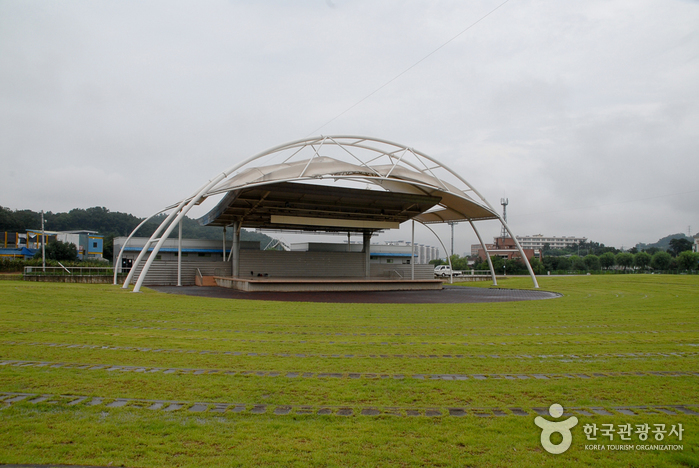 Parc du croisement Cheonan (천안삼거리공원)