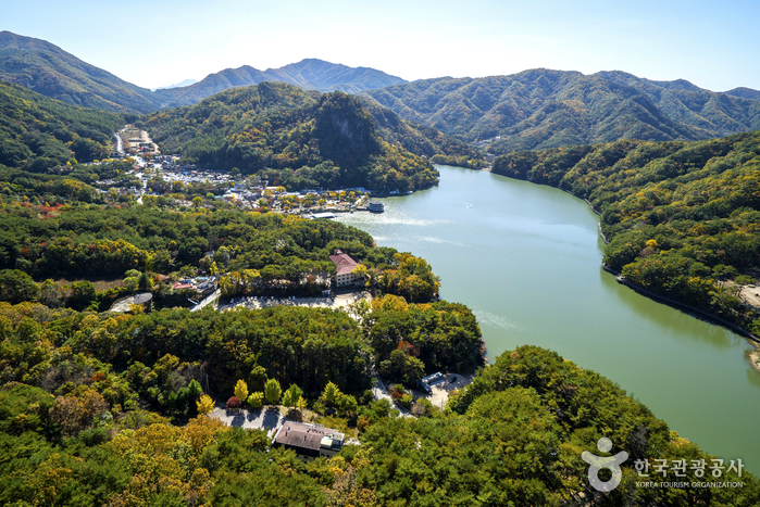 Lac de Sanjeong à Pocheon (포천 산정호수)