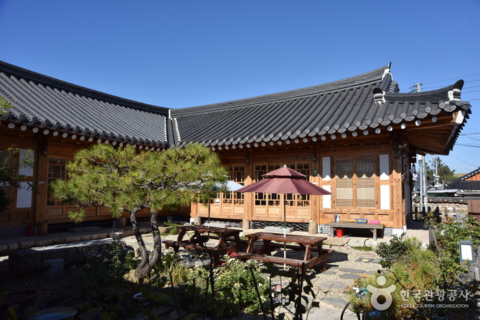 Gyeongju Soohojeong [Korea Quality] / 경주수호정 [한국관광 품질인증]