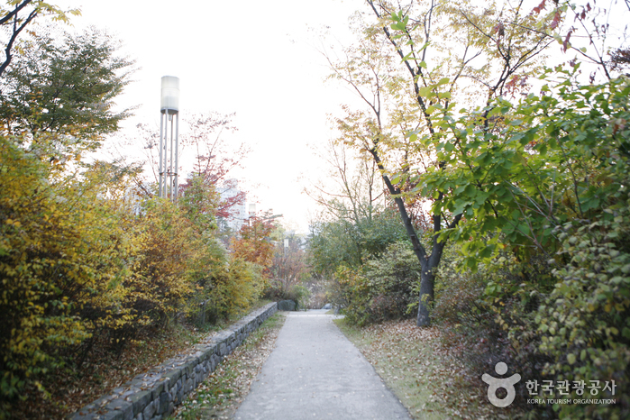 Parc Gajokgongwon de Yongsan (용산가족공원)