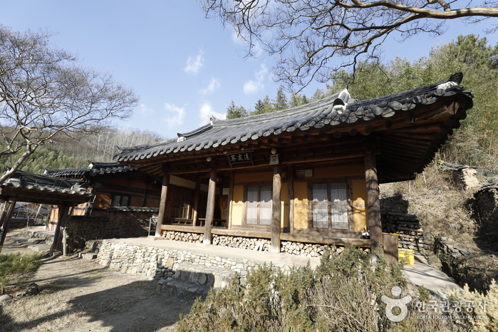 Chuwoojae House [Korea Quality] / 추우재 [한국관광 품질인증]