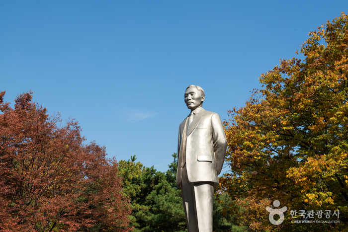 Parc Dosan (도산공원)