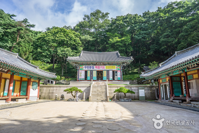 Temple Seonbonsa (Bouddha de pierre de Gatbawi) (선본사 - 갓바위)