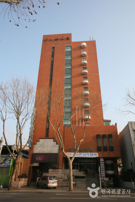 Union Tourist Hotel (유니온관광호텔)