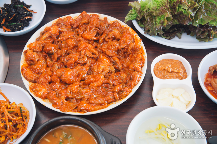 Chungmuro Jjukkumi Bulgogi (충무로 쭈꾸미 불고기)
