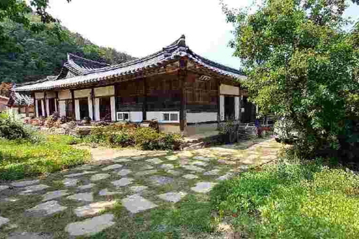 Chunujae House [Korea Quality] / 춘우재고택 [한국관광 품질인증]