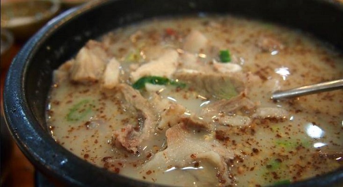 Hamgyeongdo Chapssal Sundae (함경도찹쌀순대)