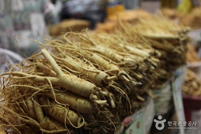 Festival du Ginseng de Punggi à Yeongju (영주 풍기인삼축제)