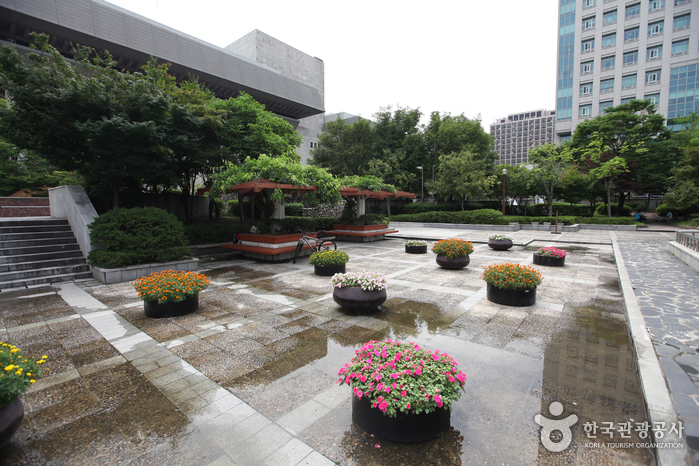 Parc Sejongno (세종로공원)