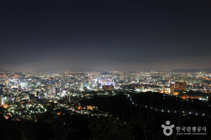 Parc de Namsan à Séoul (남산공원(서울))