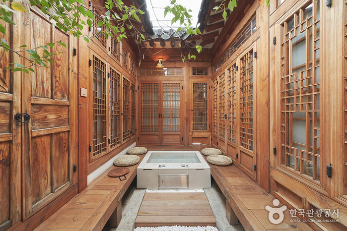Of one book and stay [Korea Quality] / 일독일박 [한국관광 품질인증/Korea Quality]
