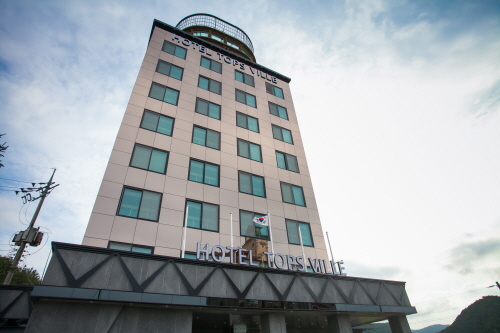 HOTEL TOPSVILLE [Korea Quality] / 호텔탑스빌 [한국관광 품질인증]