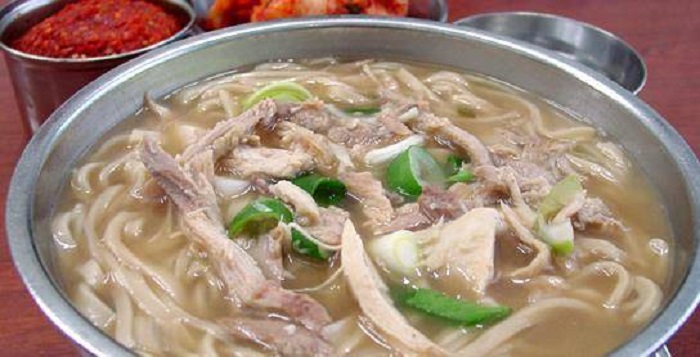 Hyeseong Kalguksu (혜성칼국수)