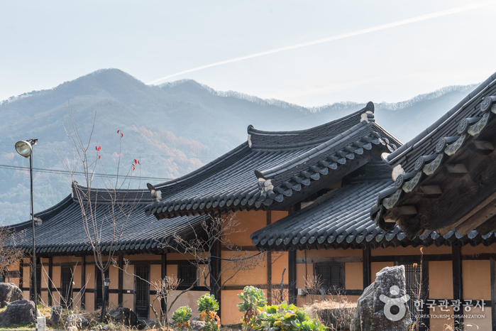 Chi-ong Art Center [Korea Quality] / 취옹예술관 [한국관광 품질인증]