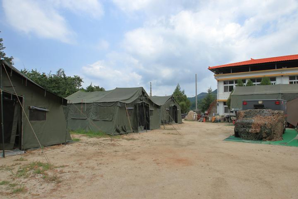 Camp 1950 by 민들레울