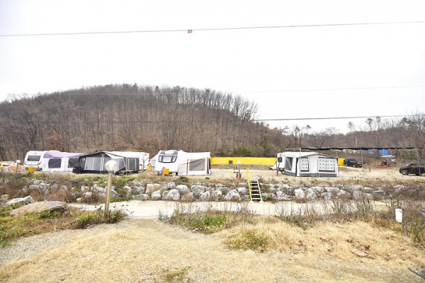 꽃주렁나무주렁캠핑장 