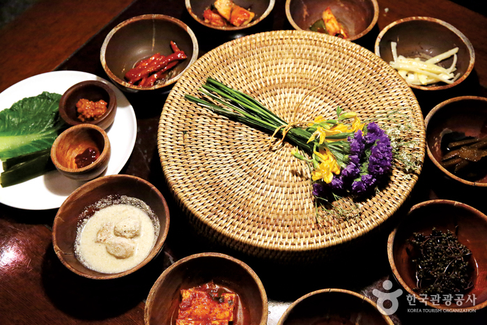 Sanchon (산촌) Sanchon (산촌)