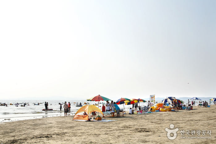 Strand Cheongpodae (청포대해수욕장)