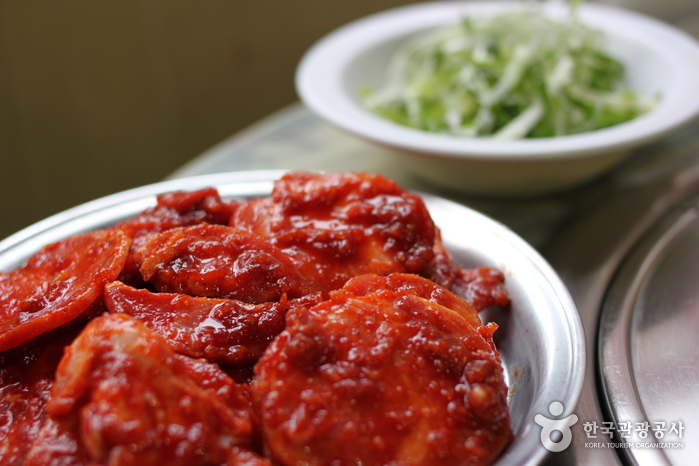 Samseong Bbalgan Yangnyeom Sutbulgui (삼성 빨간양념 숯불구이) Samseong Bbalgan Yangnyeom Sutbulgui (삼성 빨간양념 숯불구이)