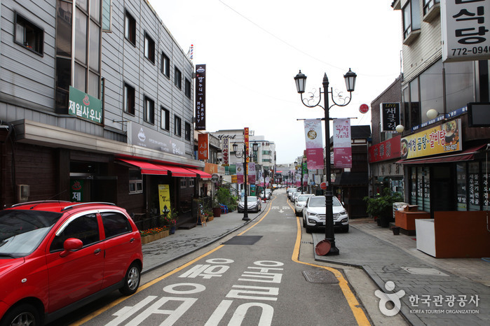 Straße Gaehangjang (개항장 거리) Straße Gaehangjang (개항장 거리)