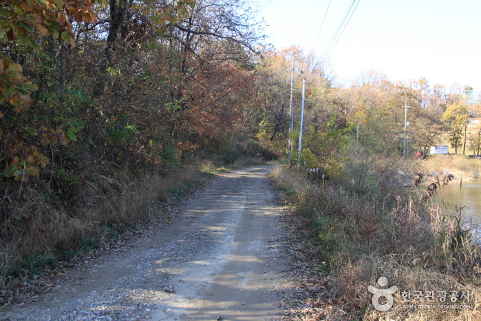 [Wanderweg Ganghwa Nadeul-gil Route 3] Weg zu den Königsgräbern ([강화 나들길 제3코스] 고려왕릉 가는 길)