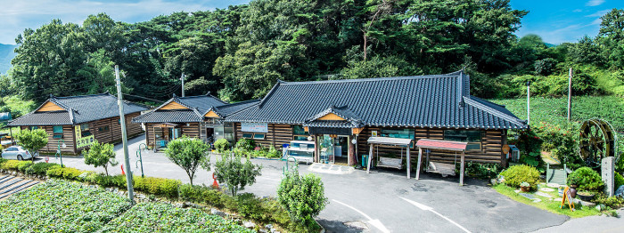 Pyeongane Doenjang (편가네된장) Pyeongane Doenjang (편가네된장)