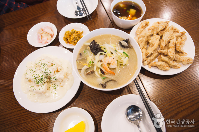 Ресторан Masichaina (맛이차이나)