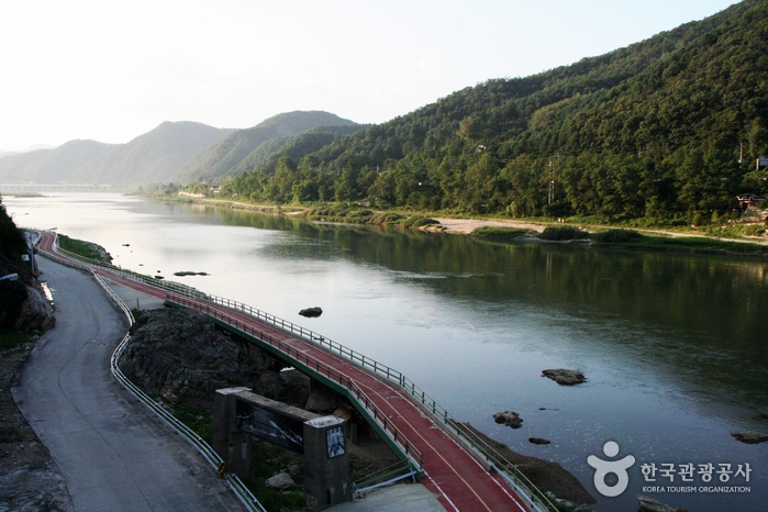 Complejo Recreativo Gangchon (강촌유원지)