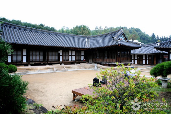 Casa de Lee Jang-woo (이장우가옥)