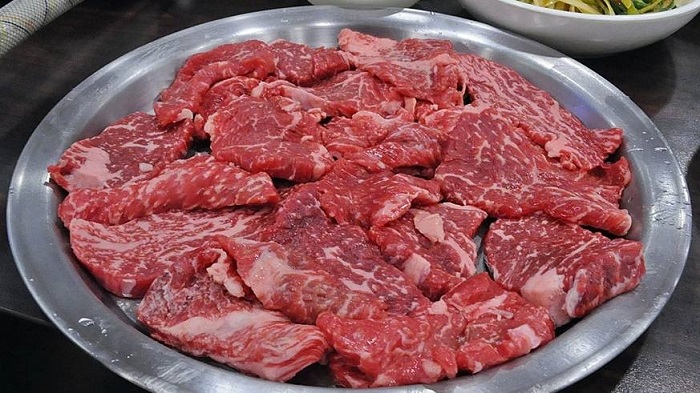 Yurae hoegwan (유래회관)