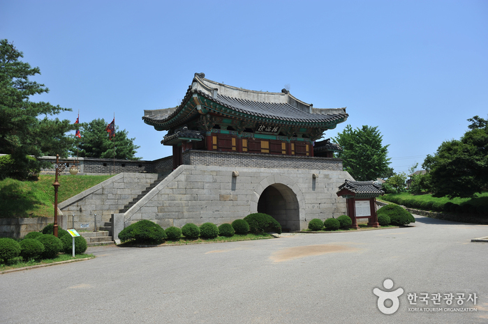 Fortaleza Deokjinjin (덕진진) Fortaleza Deokjinjin (덕진진)